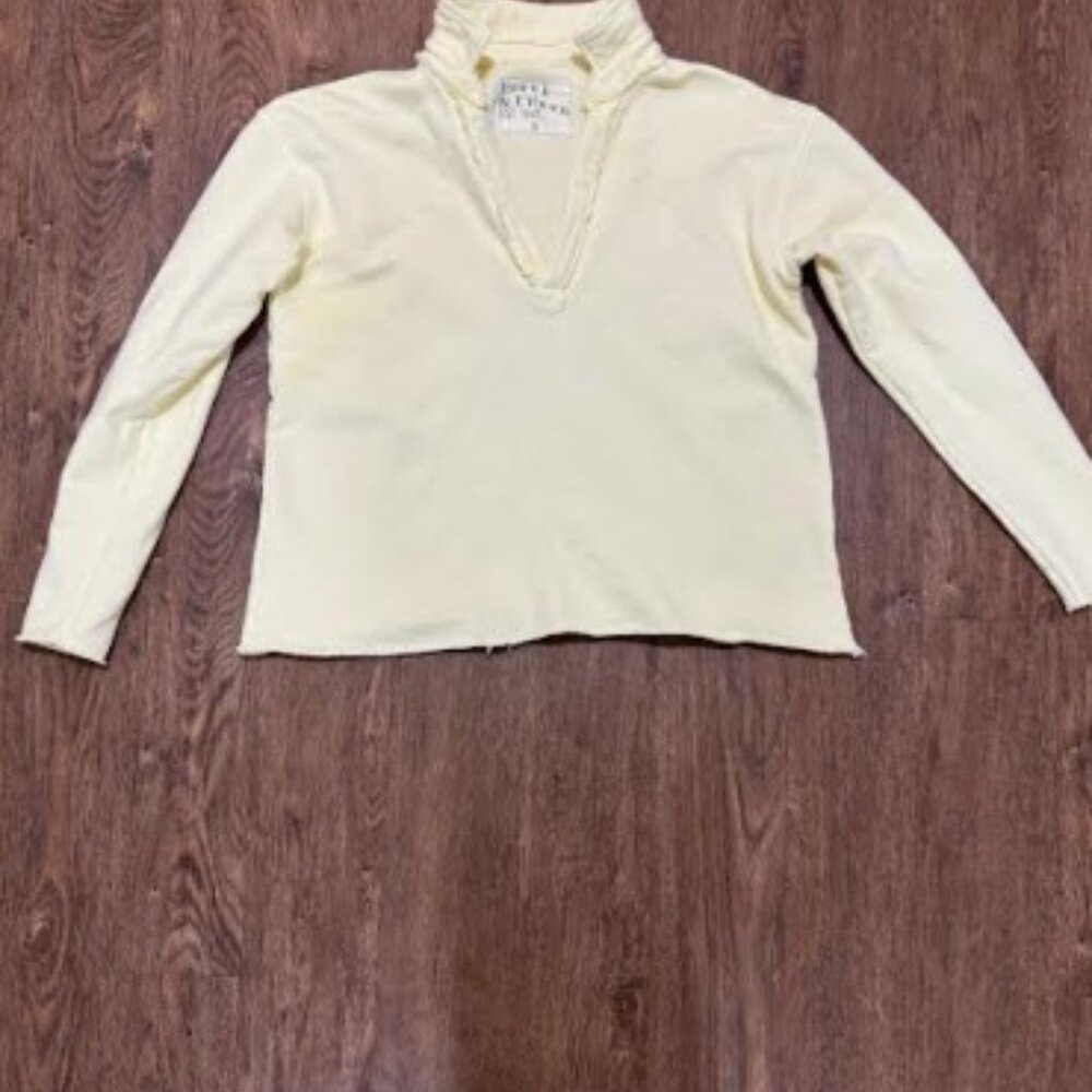 Frank and Eileen Popover Henley - Picture 9 of 9